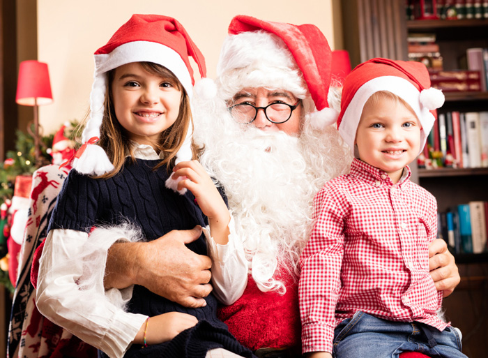 enfant avec le père noël