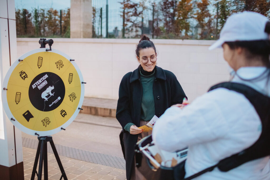 roue de la chance lors de l'opération street marketing de keolis