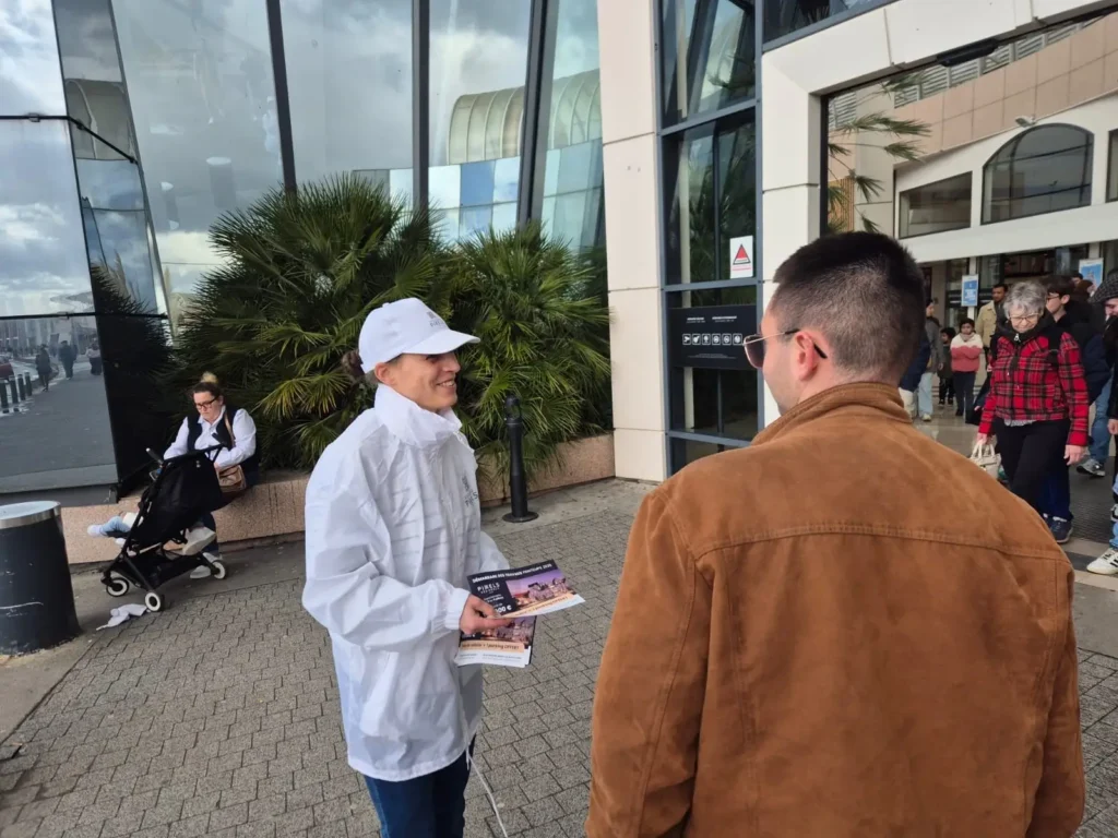 distribution de flyers à caen